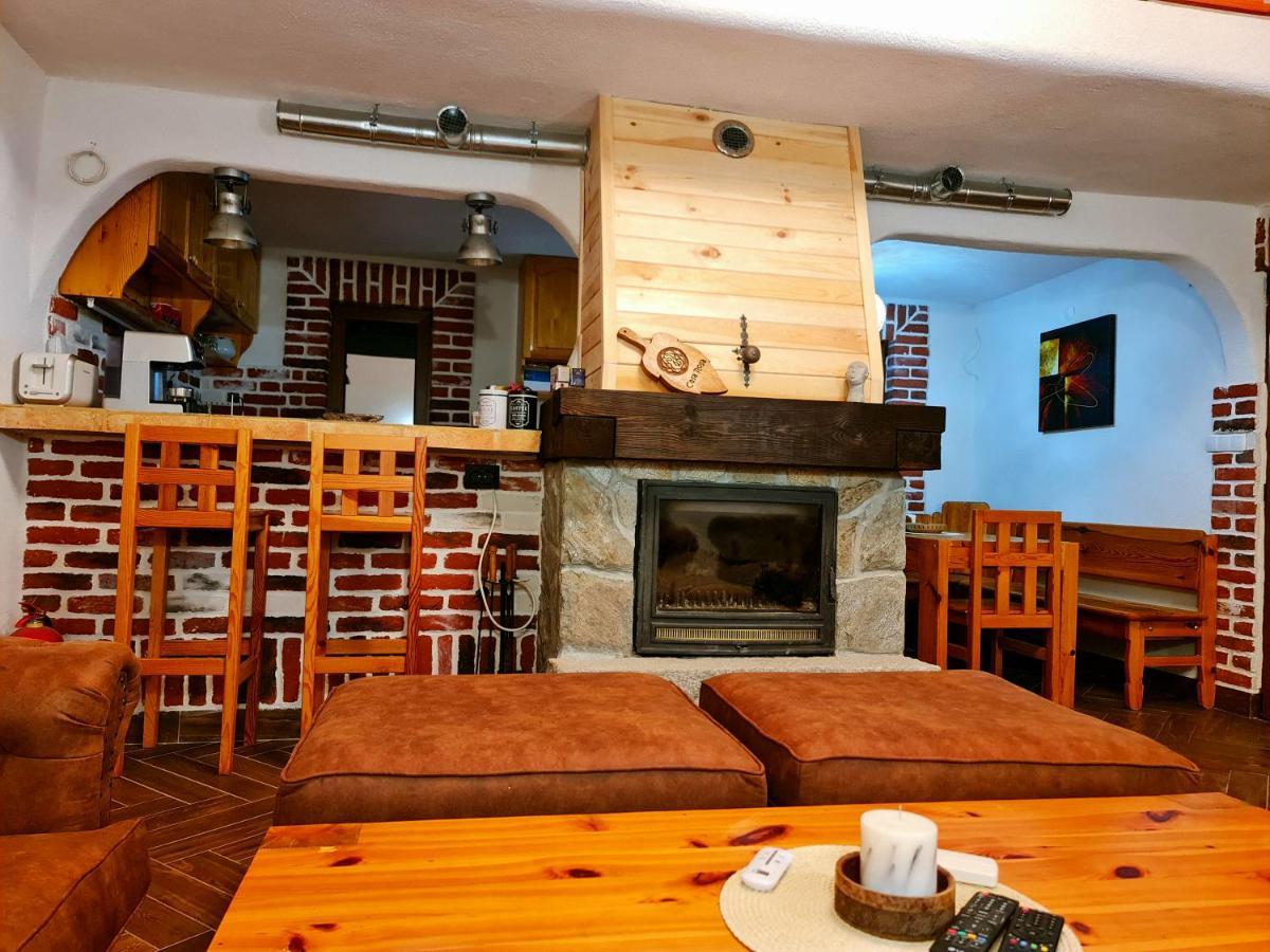 Къща За Гости Каза Роза - Swiss Style Chalet Casa Rosa Guest House Kjustendil Exteriör bild