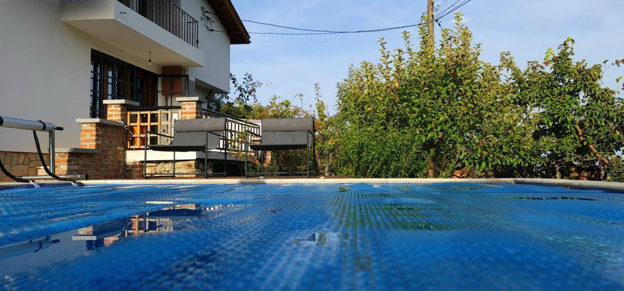 Къща За Гости Каза Роза - Swiss Style Chalet Casa Rosa Guest House Kjustendil Exteriör bild