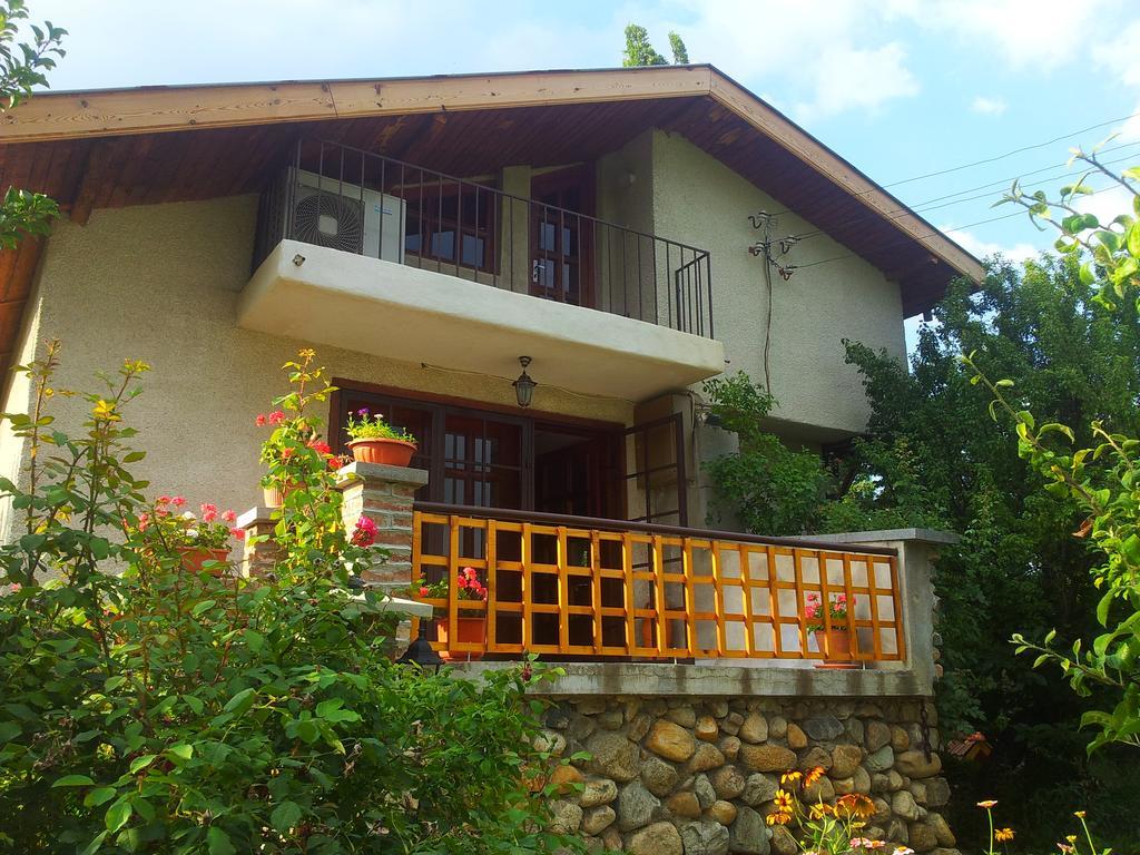 Къща За Гости Каза Роза - Swiss Style Chalet Casa Rosa Guest House Kjustendil Rum bild
